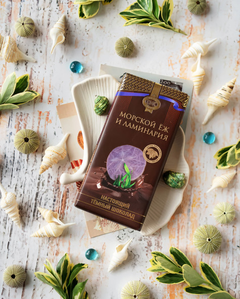 Тёмный с ламинарией и морским ежом